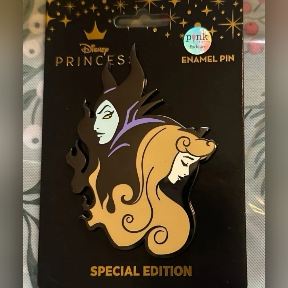 Disney pinkalamode never released online pin LE 300